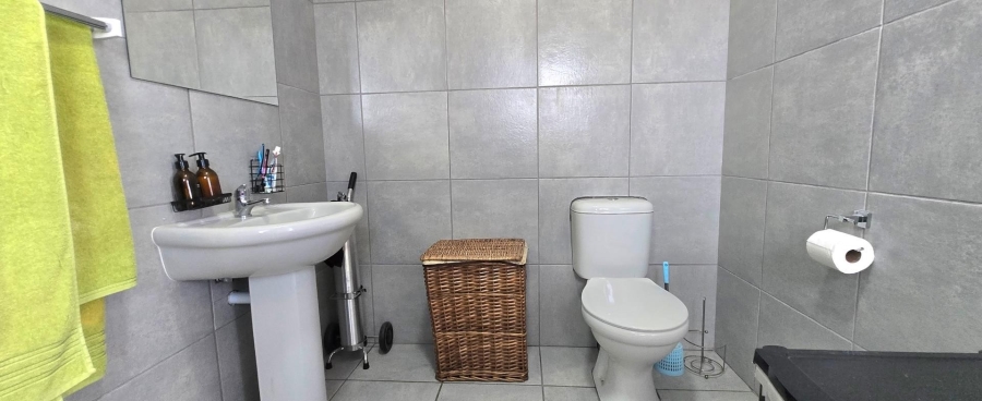 4 Bedroom Property for Sale in Kleinbaai Western Cape